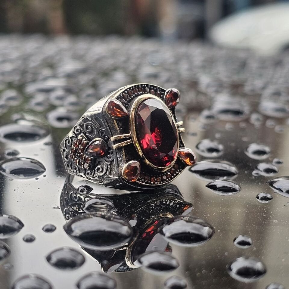 Kırmızı Zirkon taşlı Damla Zirkon taş süslemeli 925 Ayar Erkek Gümüş Yüzük