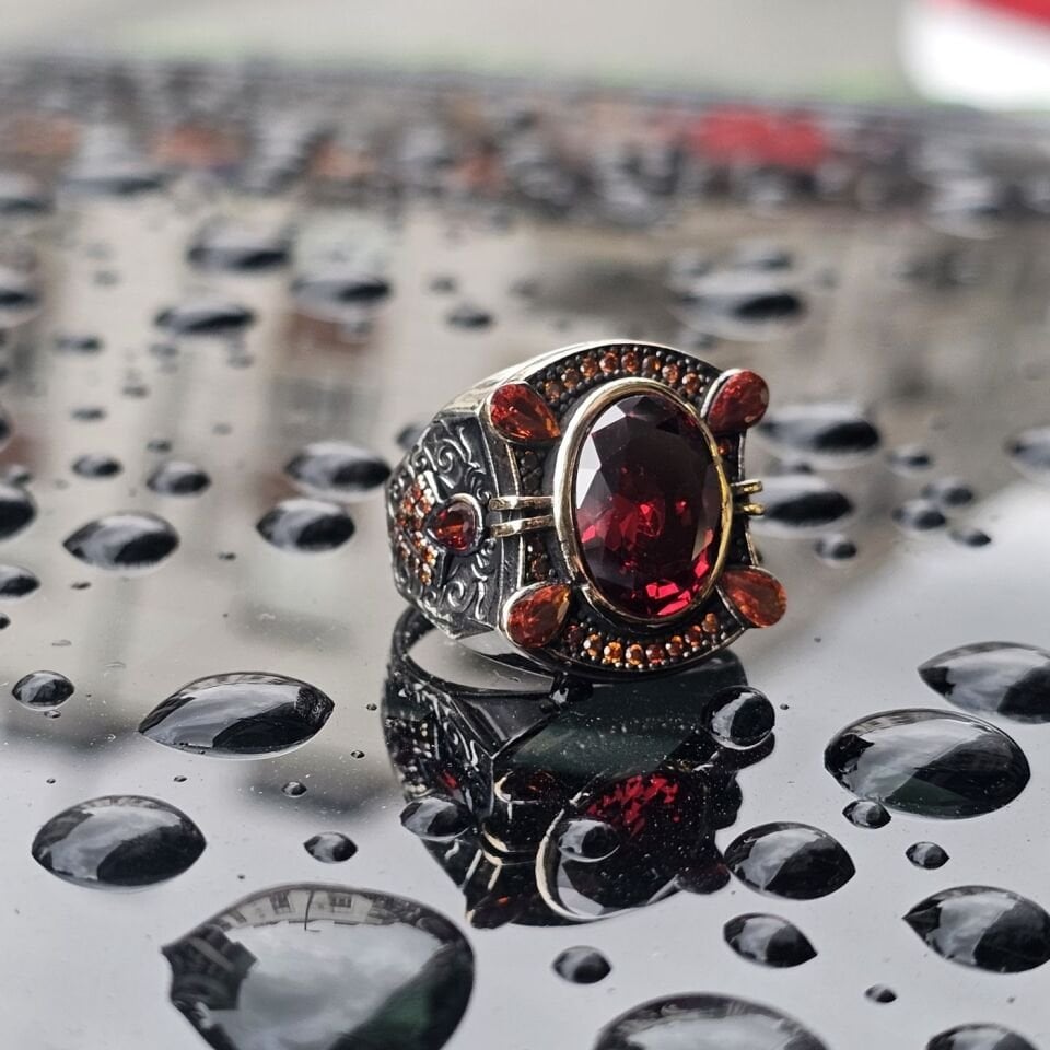 Kırmızı Zirkon taşlı Damla Zirkon taş süslemeli 925 Ayar Erkek Gümüş Yüzük 30