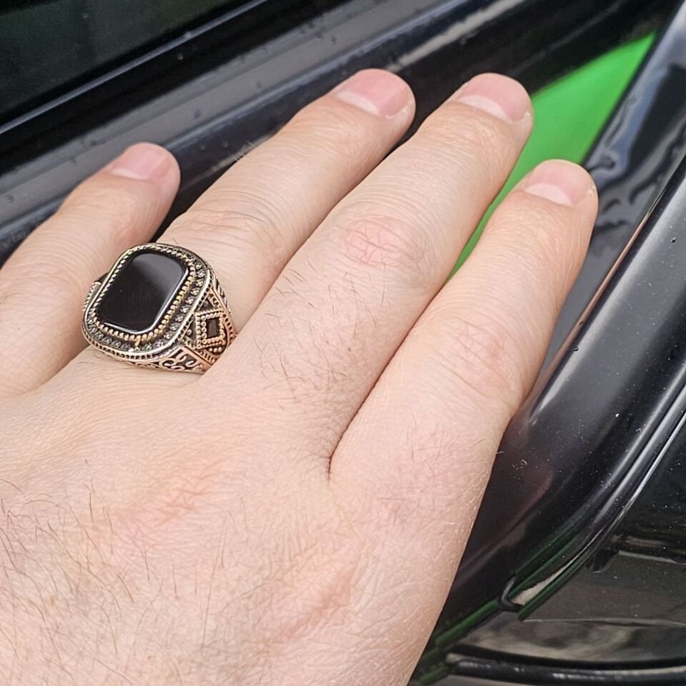 Oniks Taşlı Mikrotaş süslemeli 925 Ayar Erkek Gümüş Yüzük 27