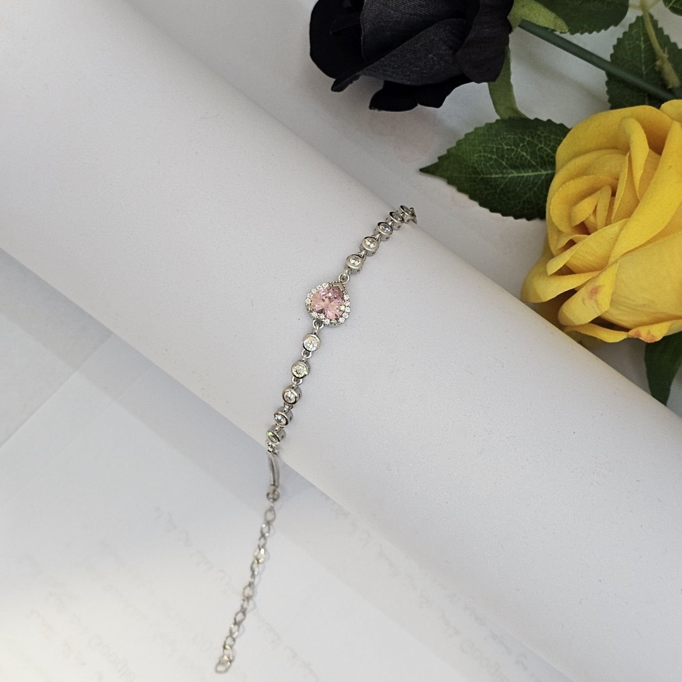 Pembe Kalp Zirkon Taş işelemeli Su yolu tasarım 925 Ayar Gümüş Kadın Bileklik