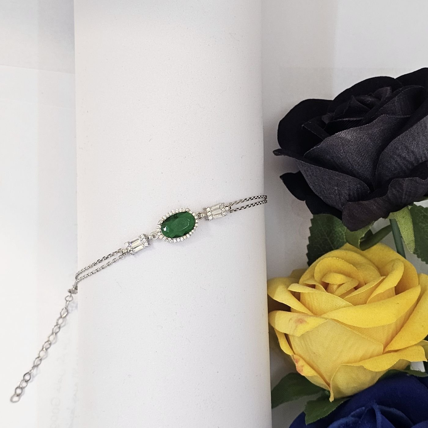 Yeşil Zirkon Taşlı Rodyum Kaplama 925 Ayar Gümüş Kadın Bileklik