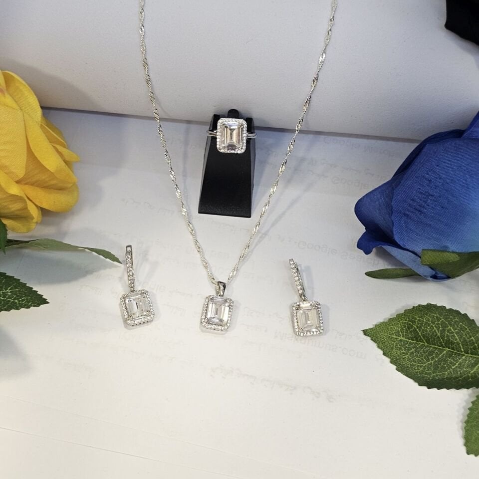 925 Ayar Gümüş Tek Baget Taşlı Üçlü Set ( Kolye Küpe Yüzük )