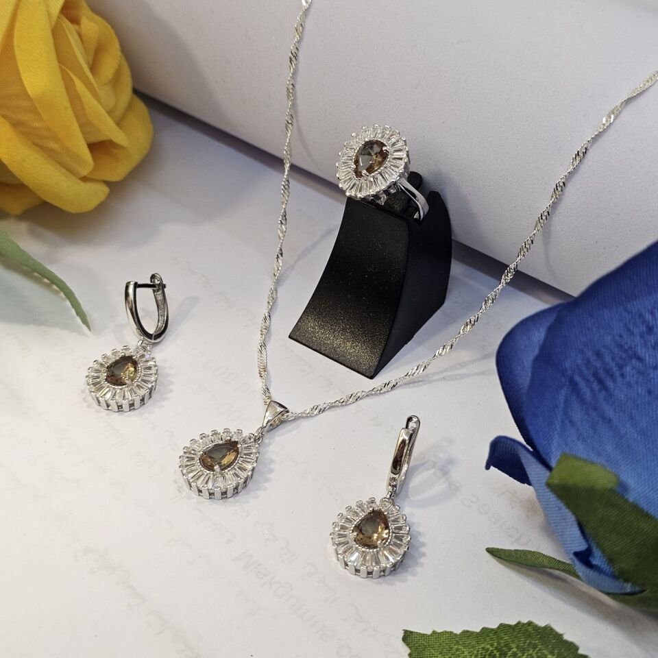 925 Ayar Gümüş Zultanit Taşlı Üçlü Set ( Kolye Küpe Yüzük )