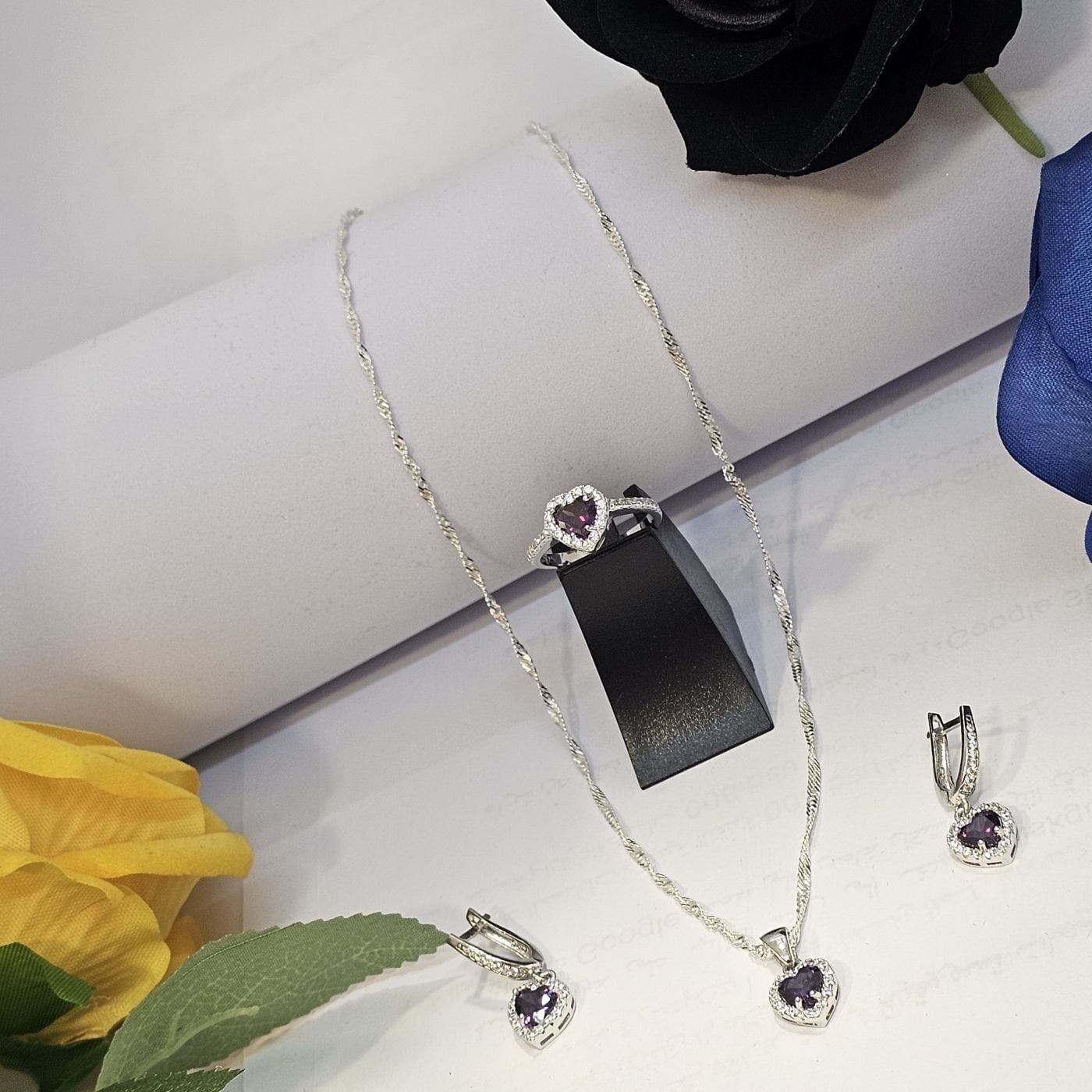 925 Ayar Gümüş Kalpli Mor Zirkon Taşlı Üçlü Set ( Kolye Küpe Yüzük )