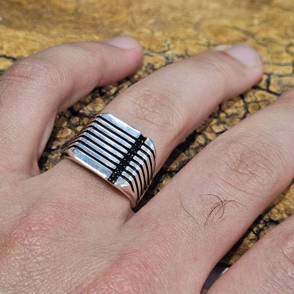 Mine İşlemeli Taşsız 925 Ayar Erkek Yüzük 27