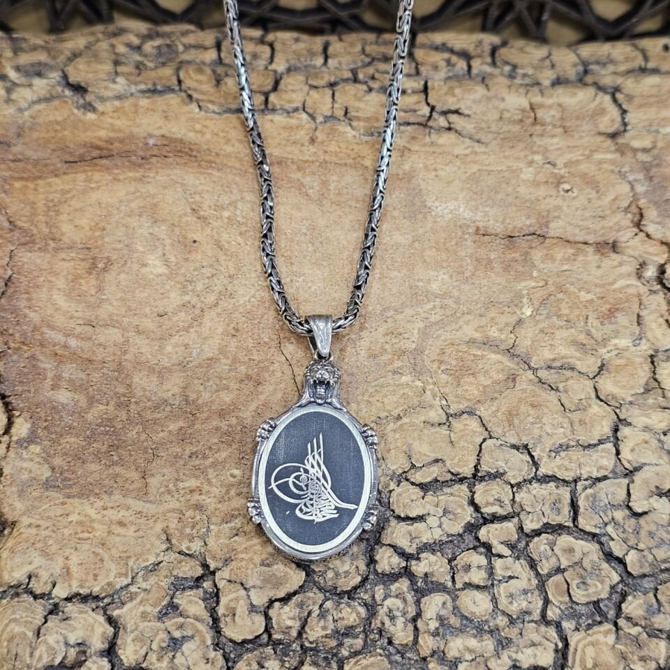 Osmanlı Tuğra Aslan Figürü işlemeli 925 Ayar Gümüş Kolye