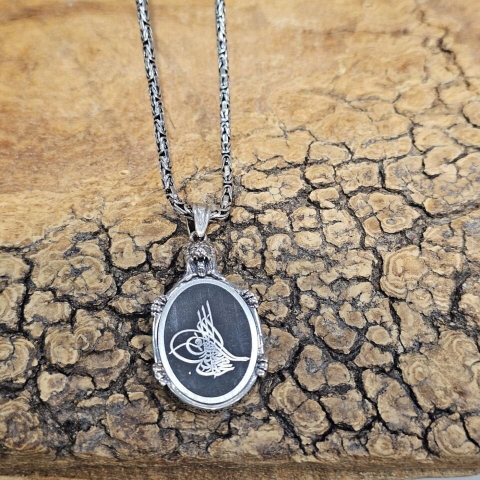 Osmanlı Tuğra Aslan Figürü işlemeli 925 Ayar Gümüş Kolye