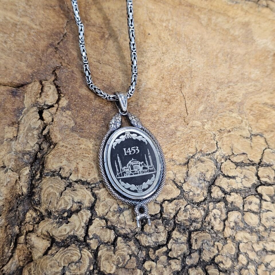 Ayasofya Camii İşlemeli Fetih 1453 Tema 925 Ayar Gümüş Kolye