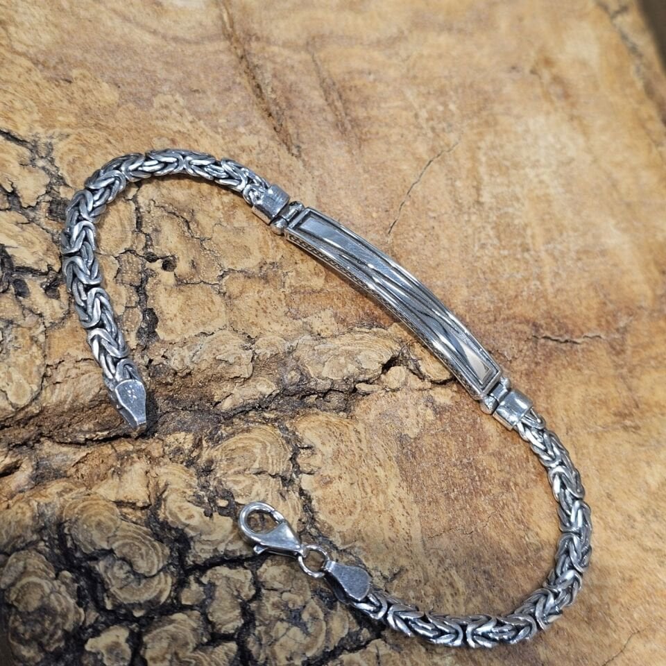 Kral Zincir Sade Motif İşlemeli 925 Ayar Gümüş Erkek Bileklik