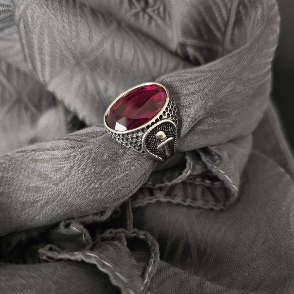 Kristal Kesim Zirkon taşlı Kılıç işlemeli 925 Ayar Gümüş Yüzük kırmızı - 28