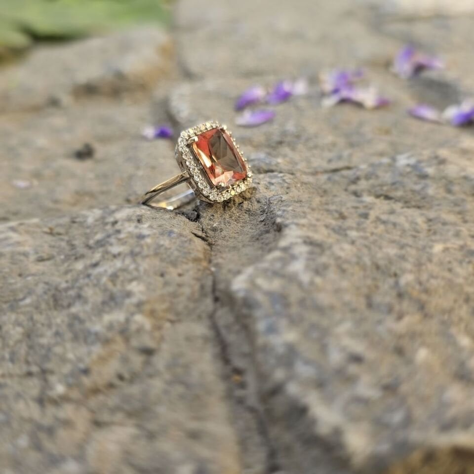 Dikdörtgen Baget Zultanit taşlı 925 Ayar Kadın Gümüş Yüzük 17