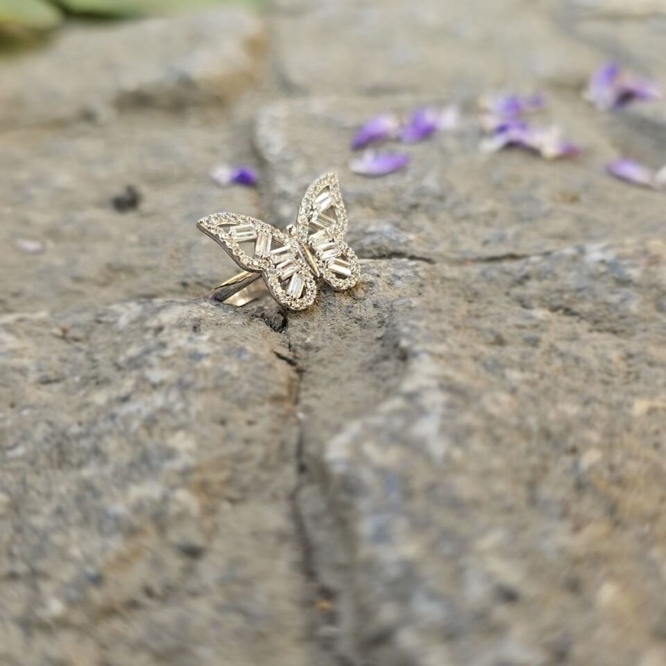 Lüks Dizayn Zirkon taşlı Kelebek Model 925 Ayar Kadın Gümüş Yüzük