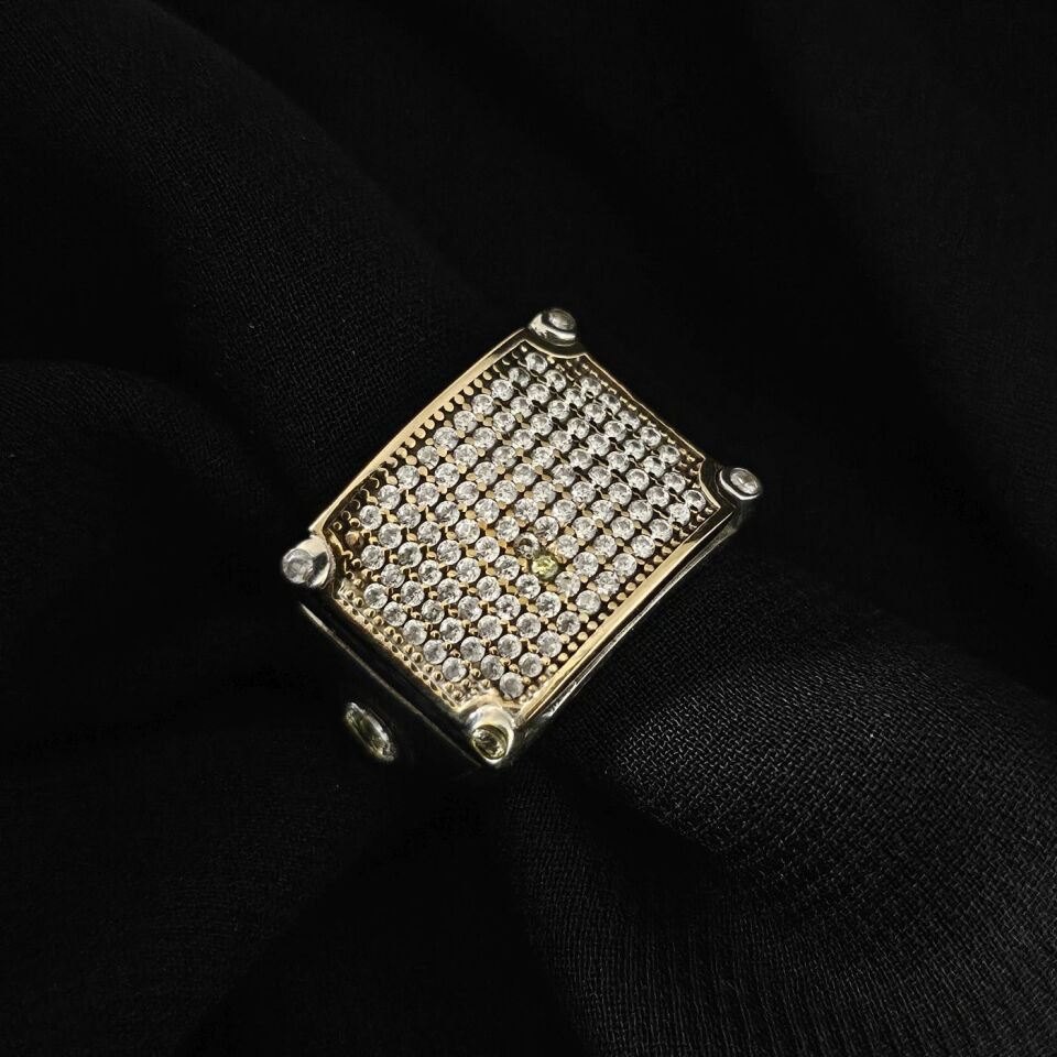 Beyaz Star Mikro taşlı 925 Ayar Gümüş Yüzük