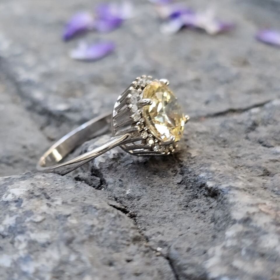 Lüks Sitrin taşlı 925 Ayar Kadın Gümüş Yüzük