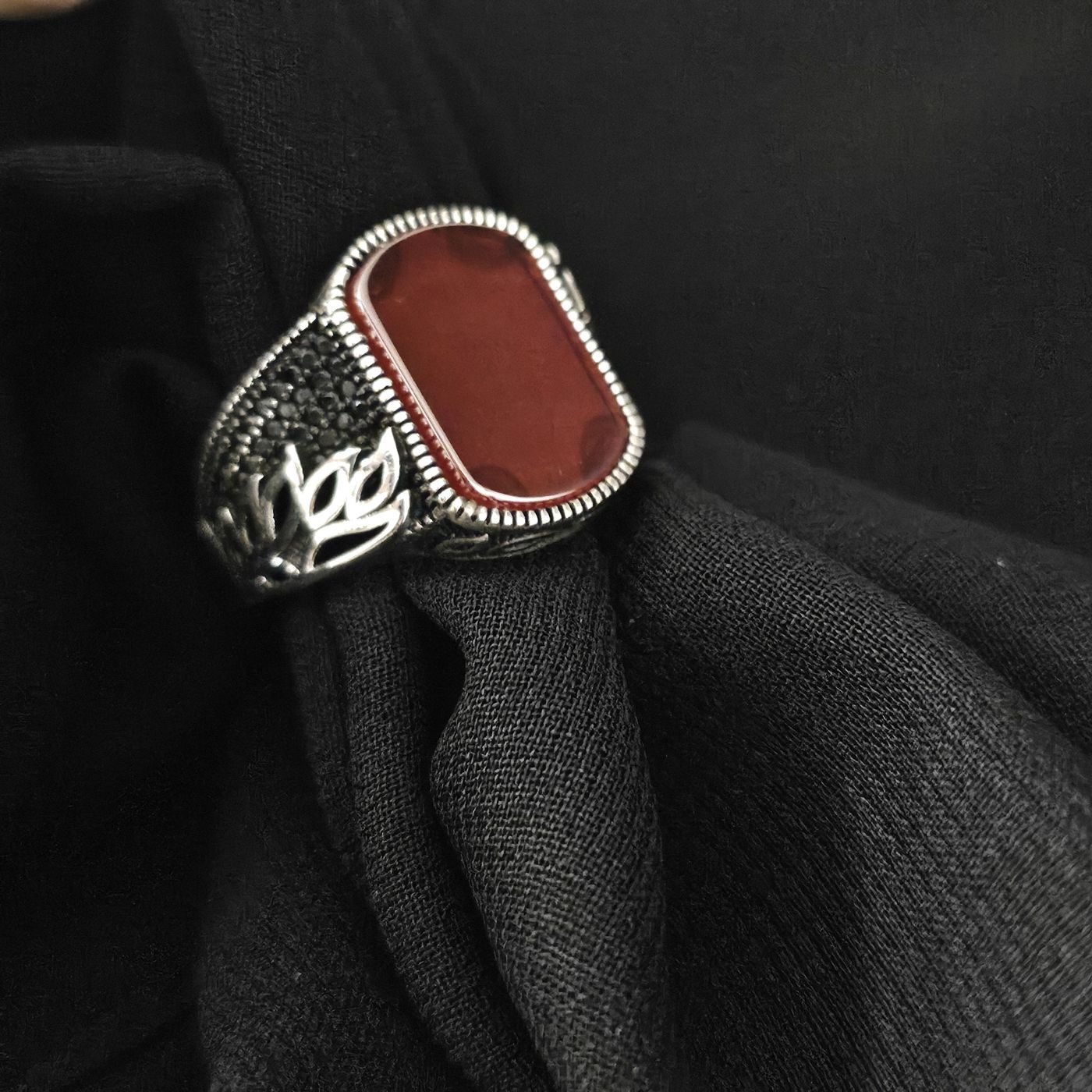 Yaprak Desenli Kırmızı Akik taşlı 925 Ayar Gümüş Yüzük 25