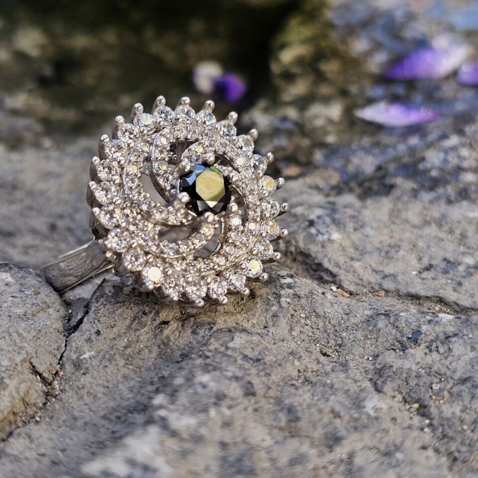 Pırlanta Montür tasarımlı Minimal zirkon taşlı 925 Ayar Kadın Gümüş Yüzük 18 - siyah