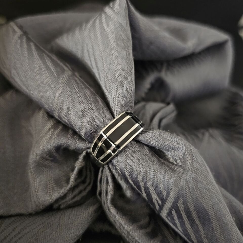 Mine İşlemeli 925 Ayar İthal Gümüş Yüzük