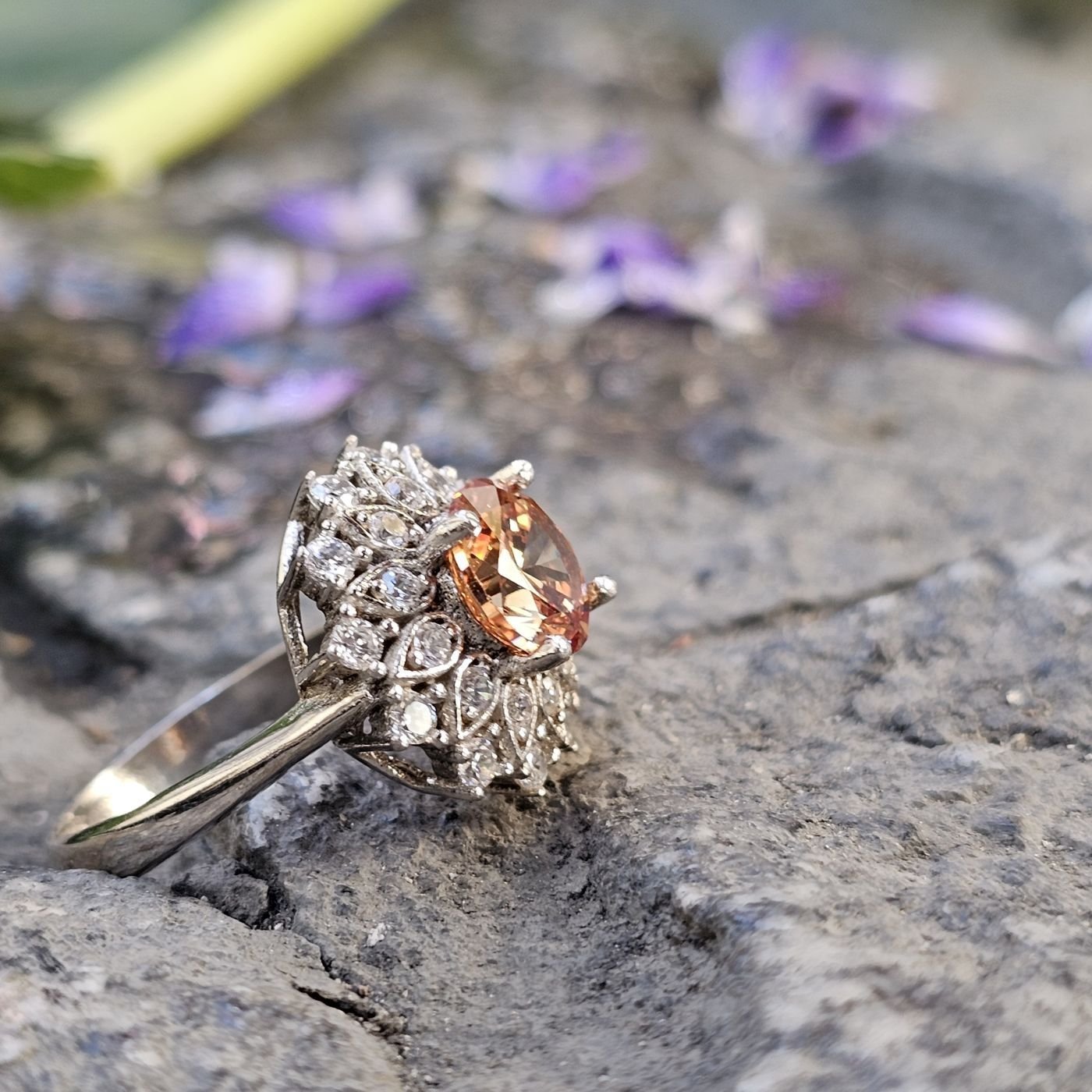 Lüks Topaz taşlı 925 Ayar Kadın Gümüş Yüzük