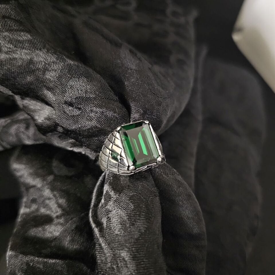 Yeşil Zirkon taşlı 925 Ayar Gümüş Yüzük