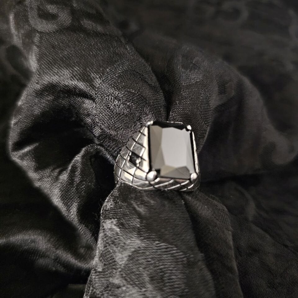 Siyah Zirkon taşlı 925 Ayar Gümüş Yüzük