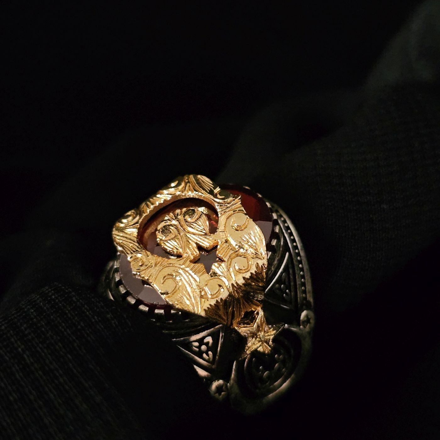 Ay Yıldız İşlemeli Zirkon taşlı 925 Ayar Gümüş Yüzük