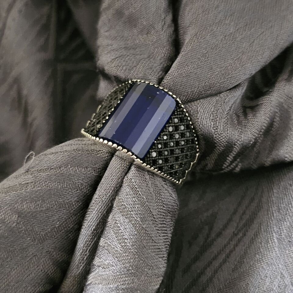 Dikdörtgen özel kesim taş Mikrotaş işlemeli  925 Ayar Gümüş Yüzük