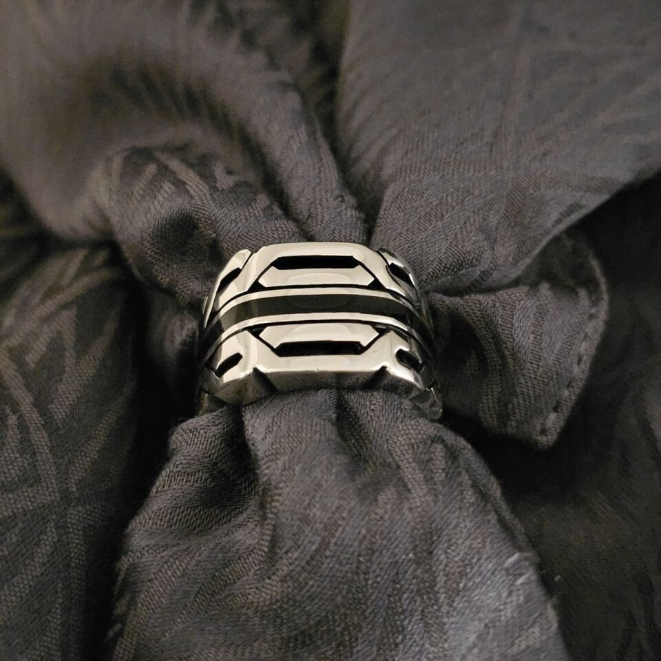 Mine İşlemeli 925 Ayar İthal Gümüş Yüzük 27