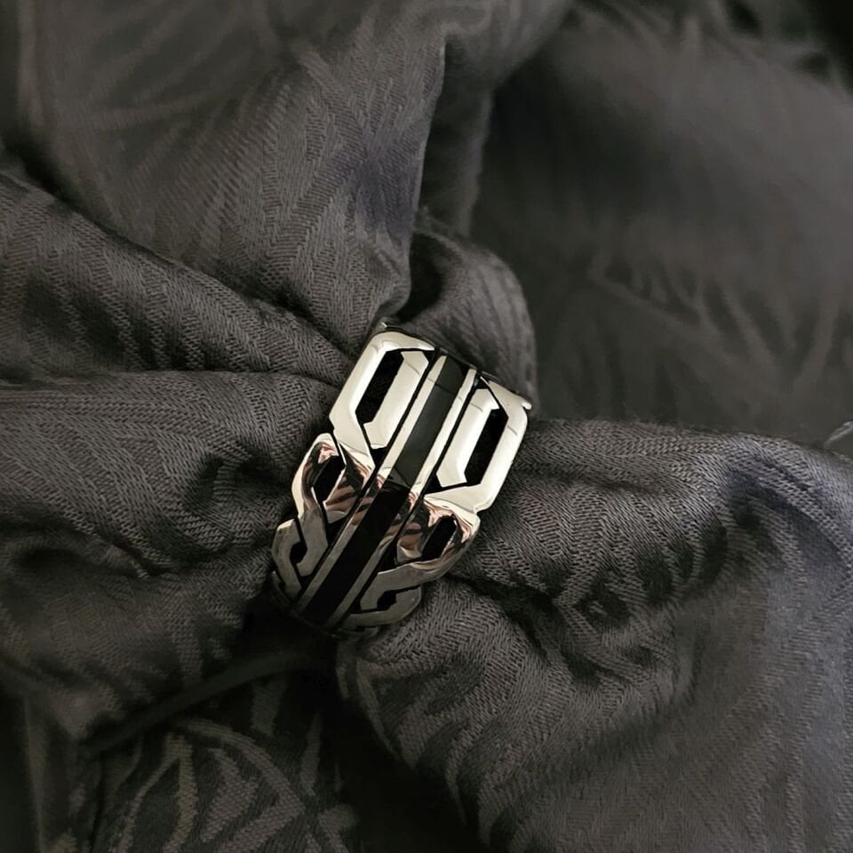 Mine İşlemeli 925 Ayar İthal Gümüş Yüzük