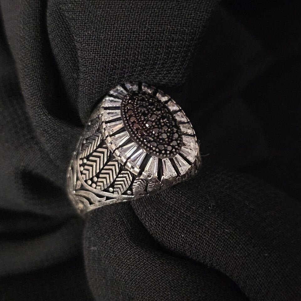 Margazit  işlemeli Mikrotaşlı 925 Ayar Gümüş Yüzük 27