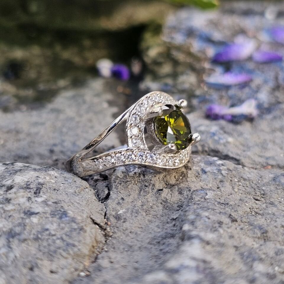 Zarif Tasarım Zultanit taşlı 925 Ayar Kadın Gümüş Yüzük 17