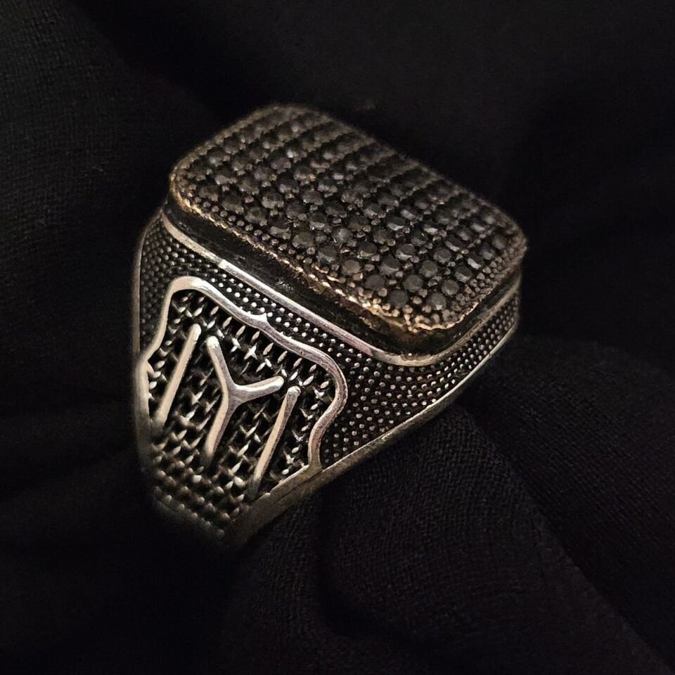 Yanları Kayı Boyu İşlemeli Mikro Taşlı 925 Ayar Gümüş Yüzük 27