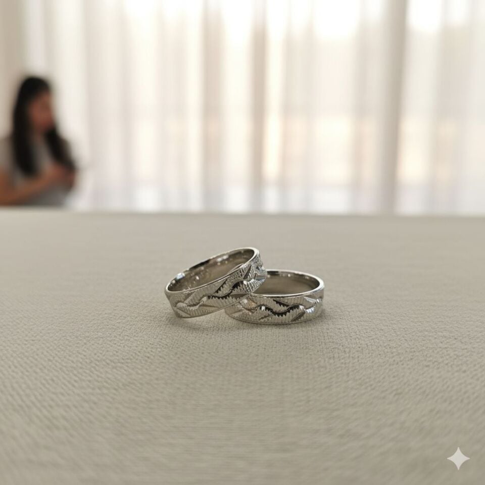 Çapraz desen Rodyumlu 925 Ayar Gümüş Alyans 25