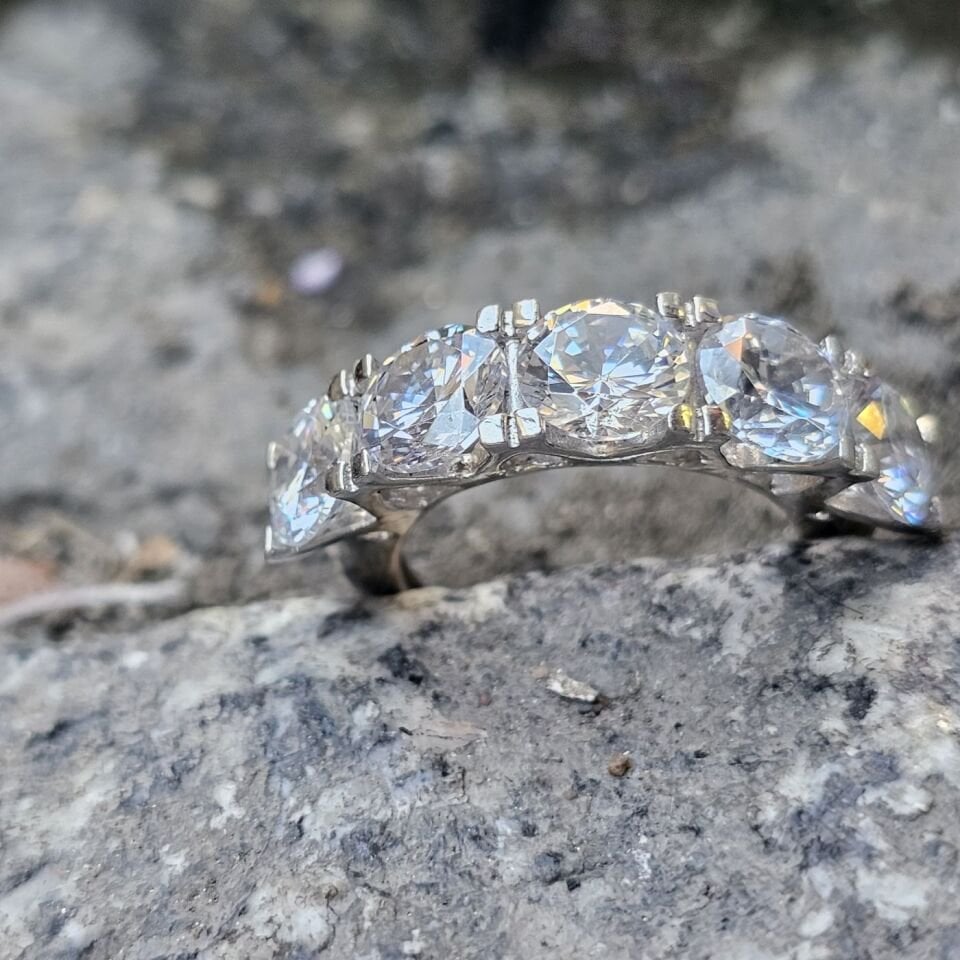 Beştaş Zirkon taşlı 925 Ayar Kadın Gümüş Yüzük 17