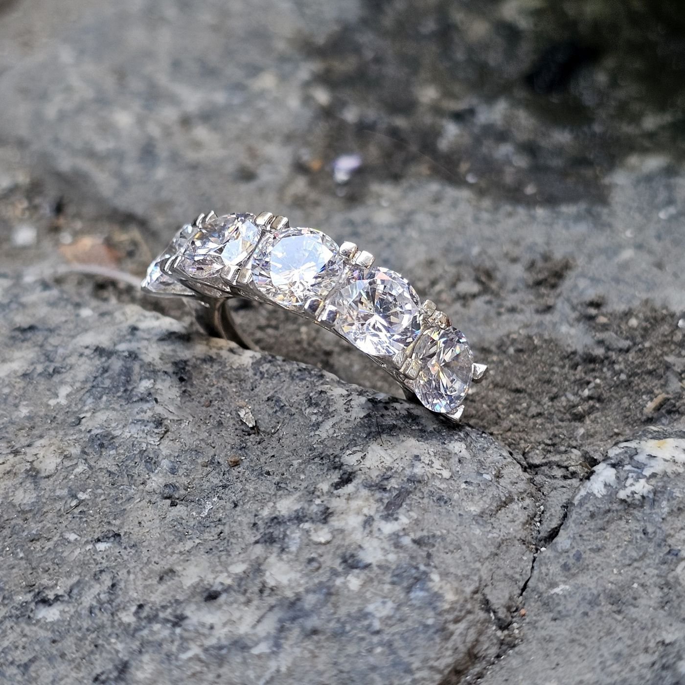 Beştaş Zirkon taşlı 925 Ayar Kadın Gümüş Yüzük 17