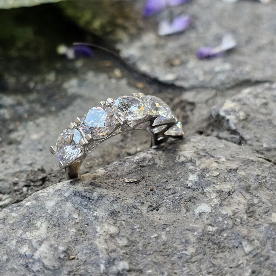 Beştaş Zirkon taşlı 925 Ayar Kadın Gümüş Yüzük 17