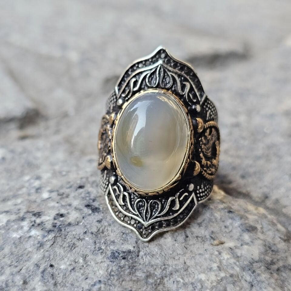 Yemen Akik taşlı işlemeli 925 Ayar  Başparmağı Yüzüğü