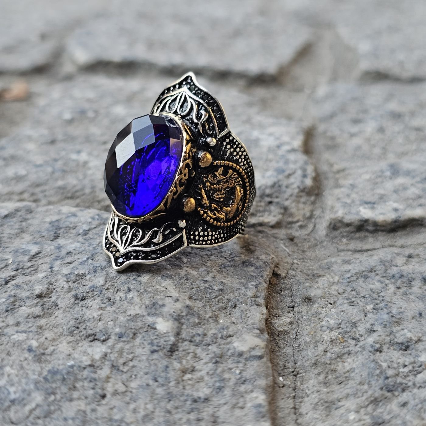 Zirkon taşlı işlemeli 925 Ayar  Başparmağı Yüzüğü