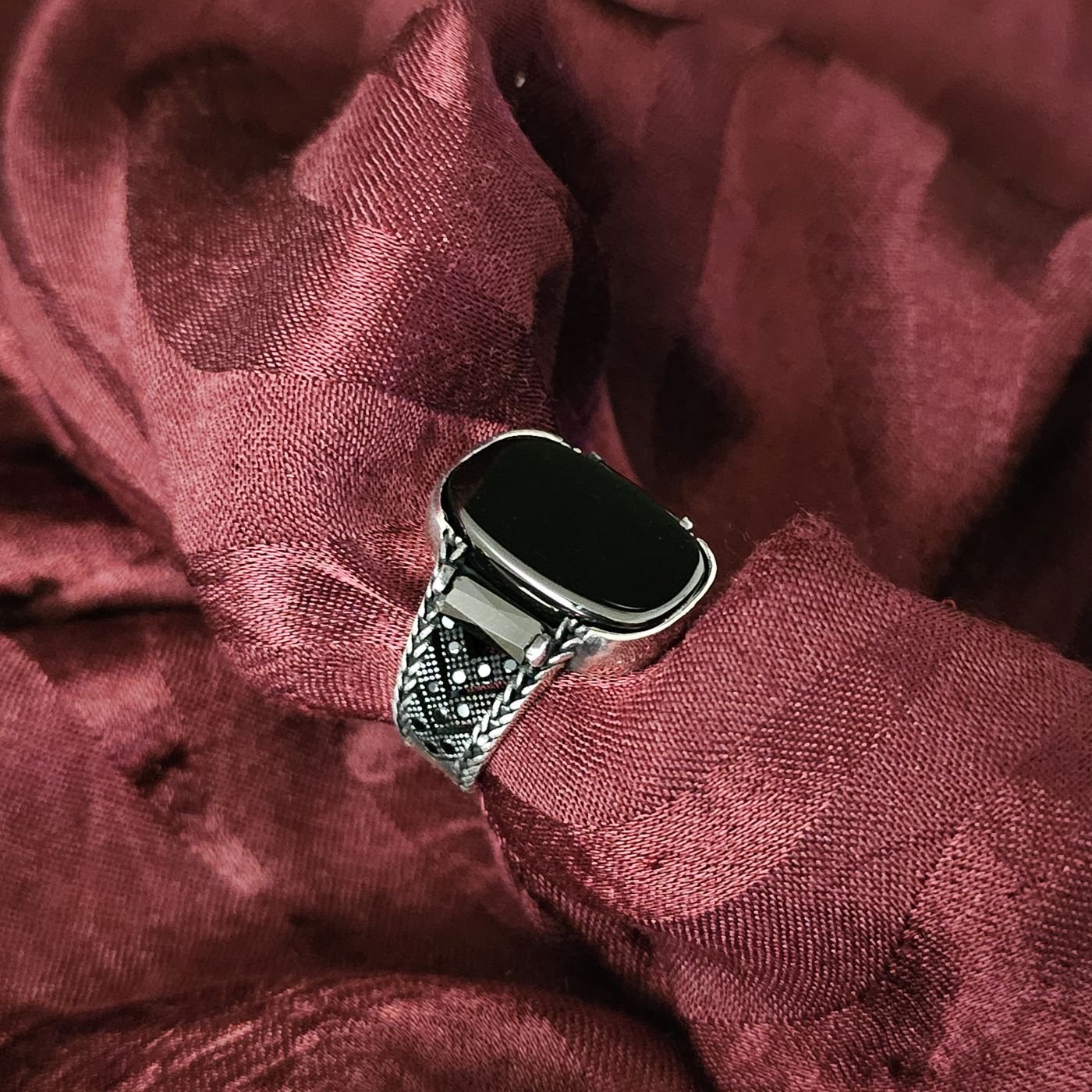 Oval kesim Onıks Taşlı 925 Ayar Gümüş Yüzük