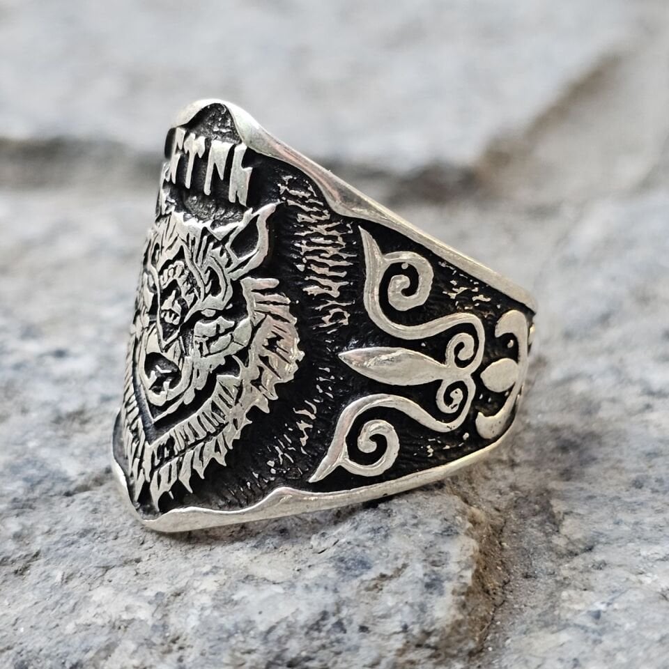 Göktürkçe TÜRK yazılı Bozkurt figürü işlemeli 925 Ayar  Başparmağı Yüzüğü