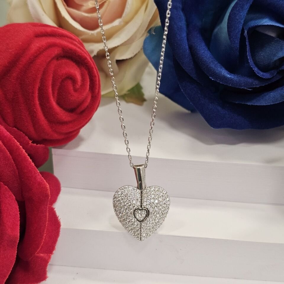 925 Ayar Gümüş Lüks Tasarım Kalpli Açılır Melek Kanadı