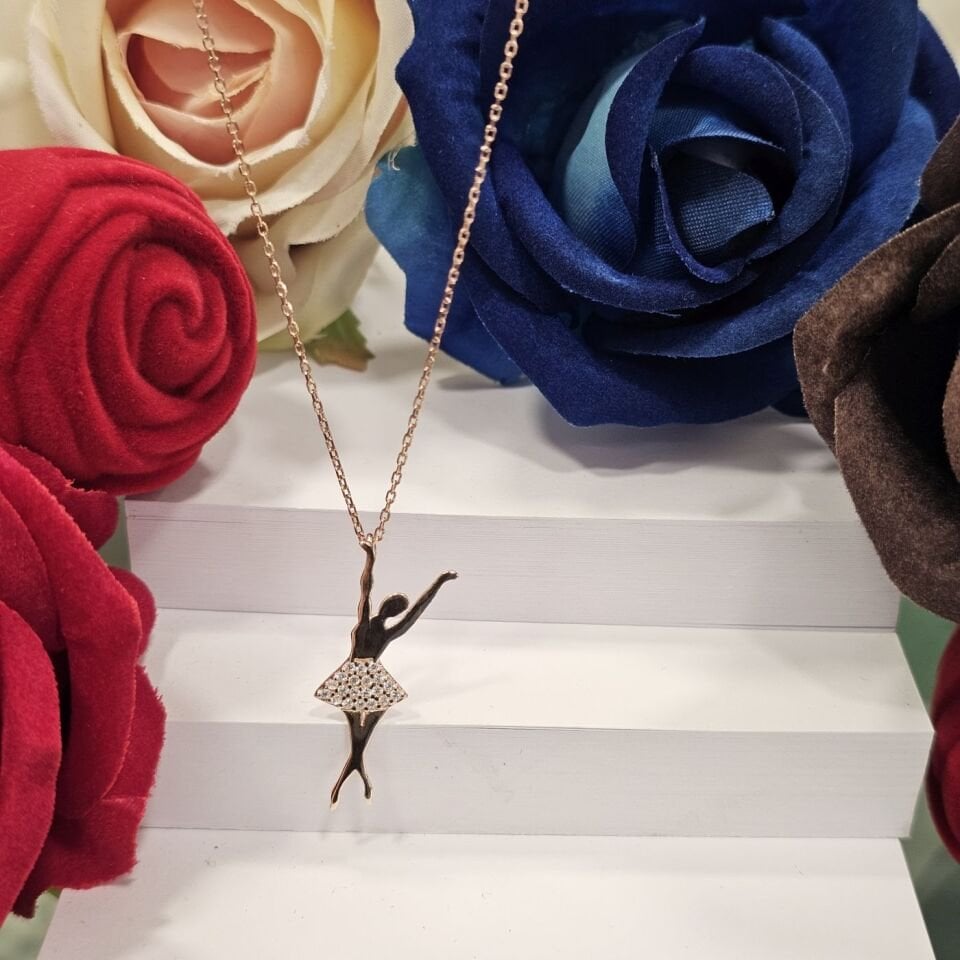 925 Ayar Gold Kaplama Balerin Model Kadın Gümüş Kolye