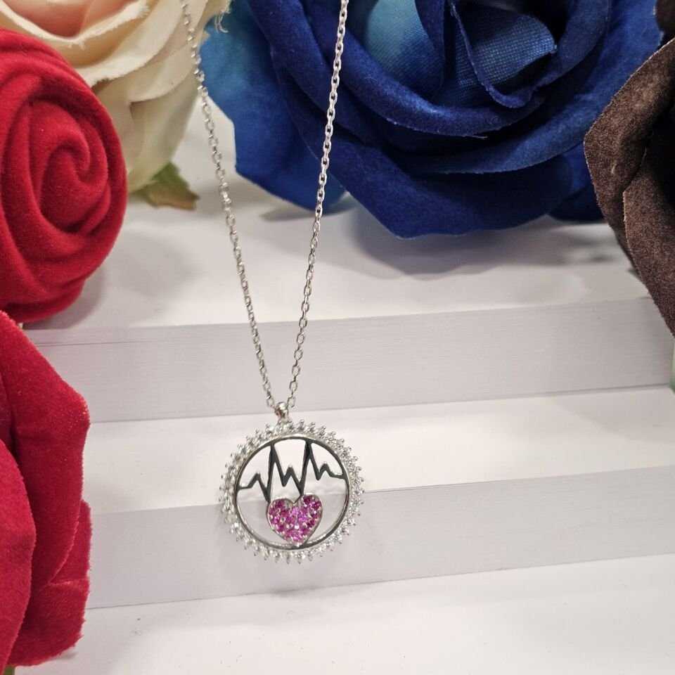 925 Ayar Gümüş Kalp Ritim Tasarımlı Kadın Kolye