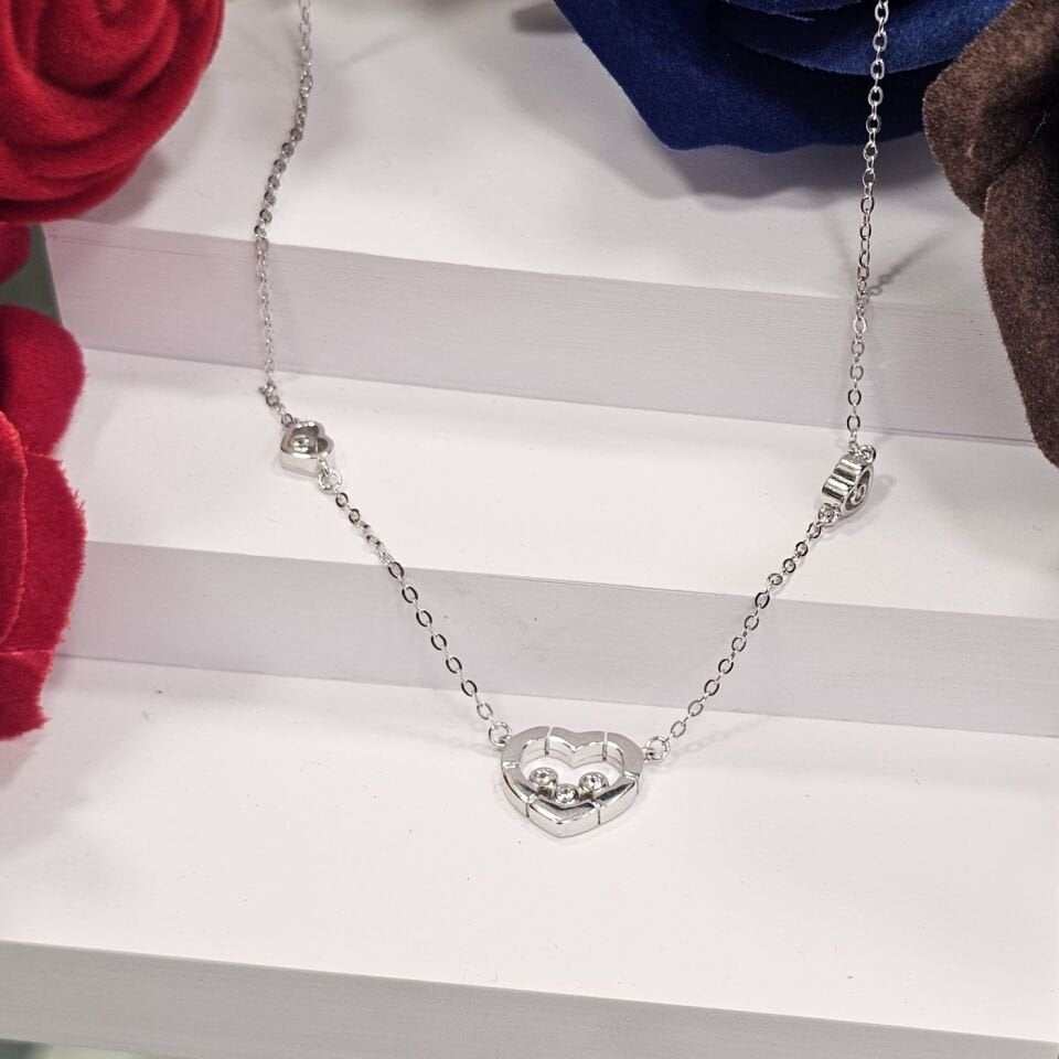 925 Ayar Gümüş Atom Taş işlemeli Kalpli Kadın Gümüş Kolye