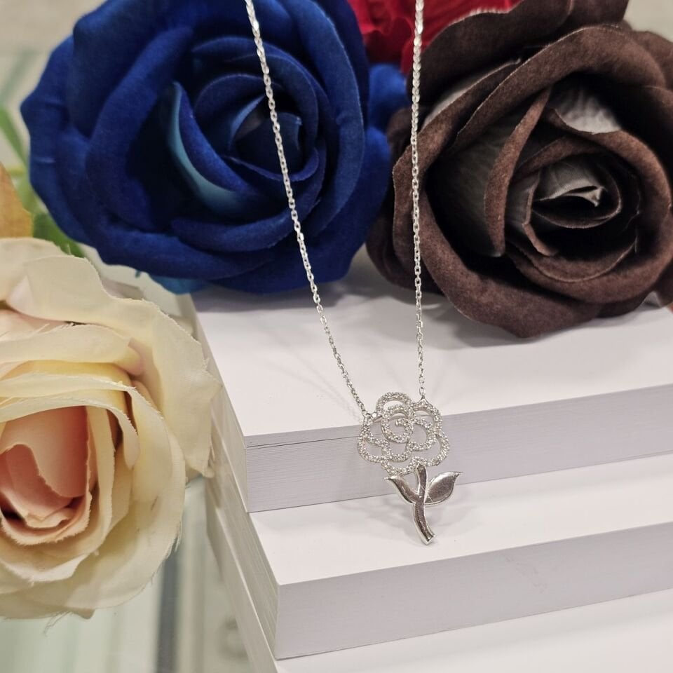 925 Ayar Gümüş Zirkon Taşlı Kadın Kolye