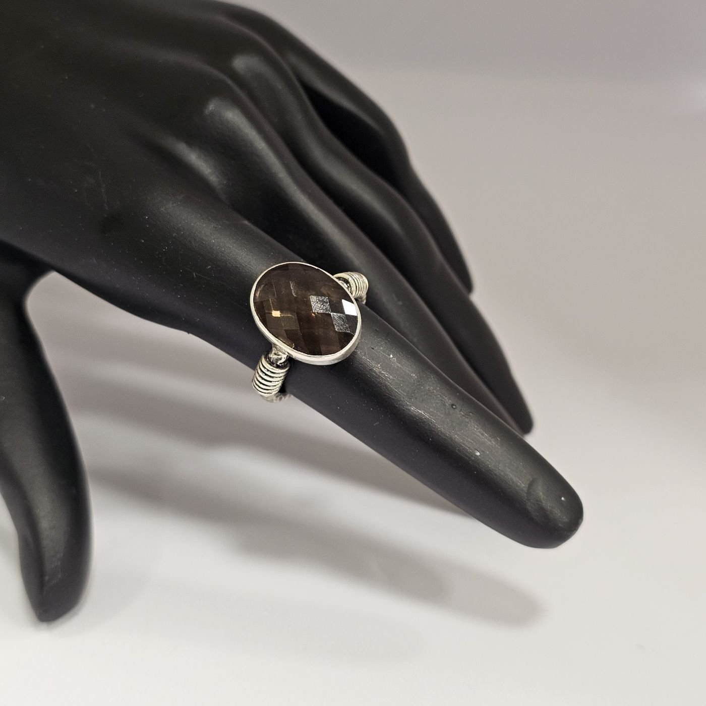 925 Ayar Gümüş Zultanit taşlı Kadın Yüzük