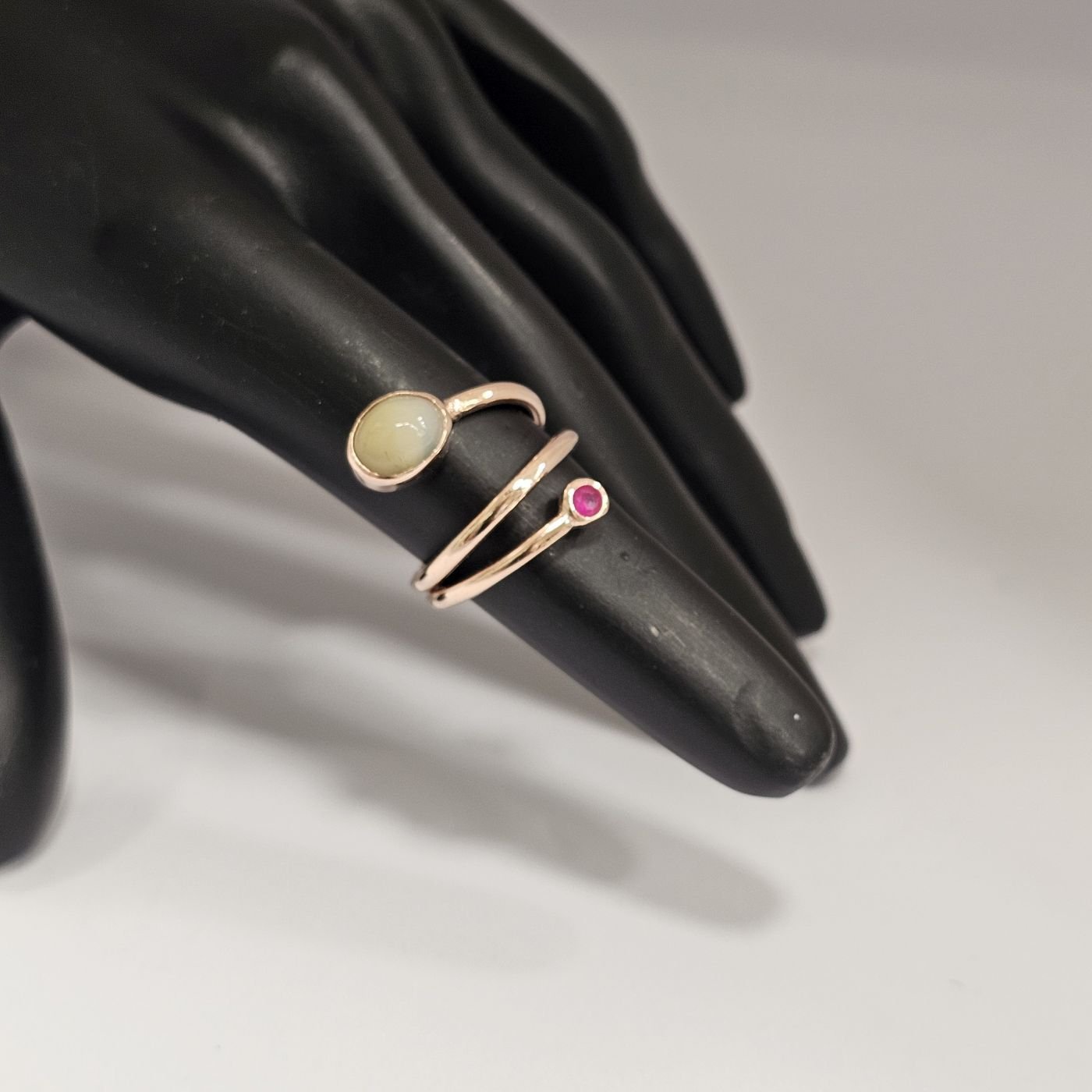 925 Ayar Gümüş spiral model Opal taşlı Kadın Yüzük