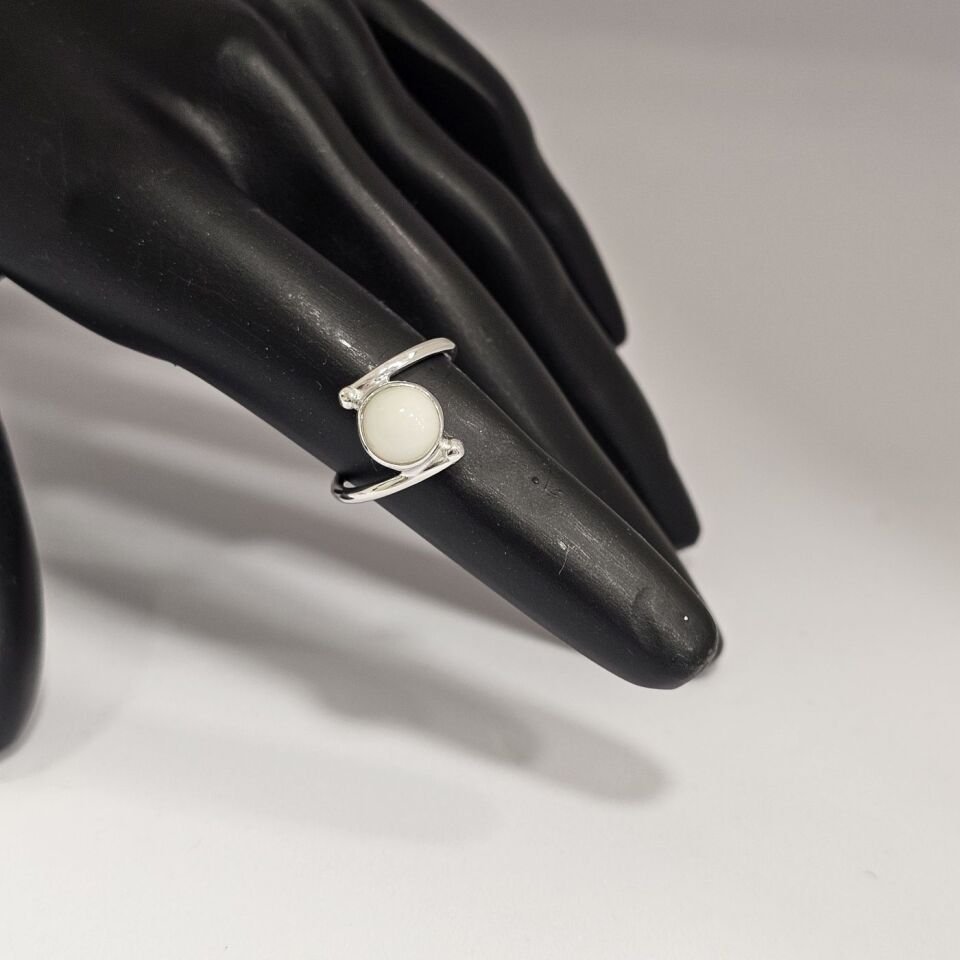 925 Ayar Gümüş Spiral model Doğal Ay taşlı Kadın Yüzük