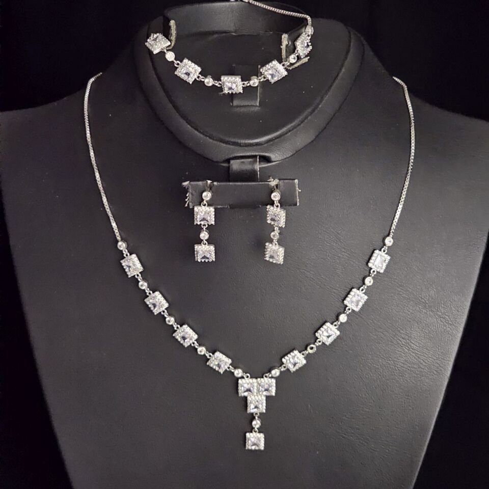 925 Ayar Gümüş Baget Model Rodyumlu Kadın Set