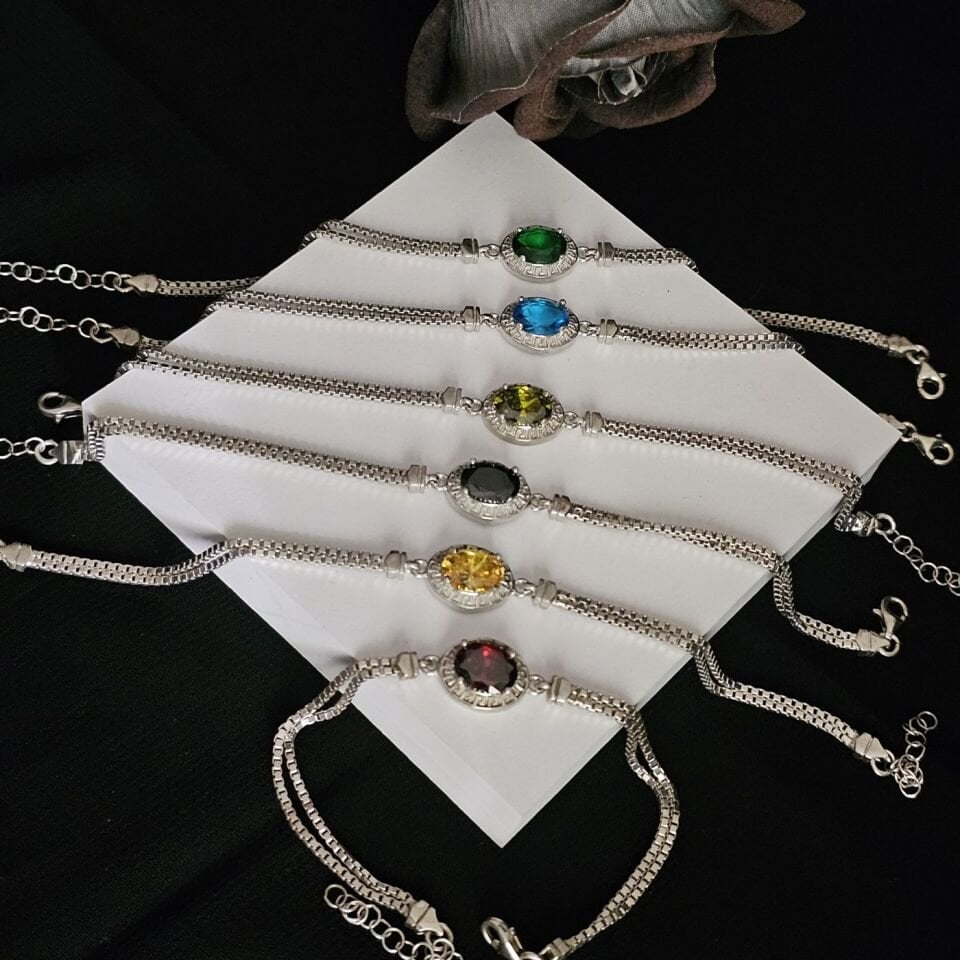 925 Ayar Gümüş Siyah Zirkon Taşlı Kadın Bileklik