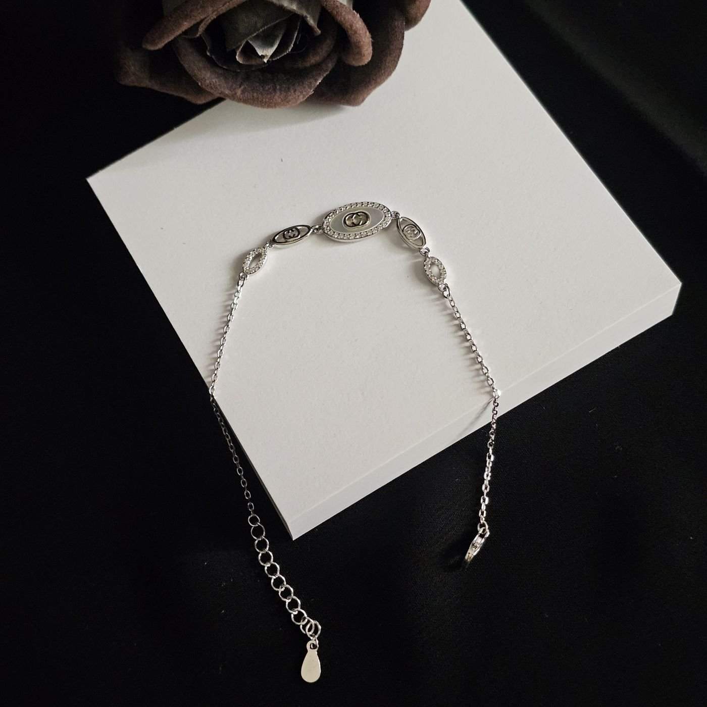 925 Ayar Gümüş Rodyum Kaplama Sedef taşlı Kadın Bileklği